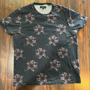TED BAKER LONDON size 4 t shirt floral pattern